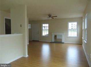 202 Stonebridge Blvd, New Castle, DE 19720