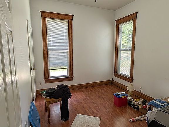 5th image of 407 5th St