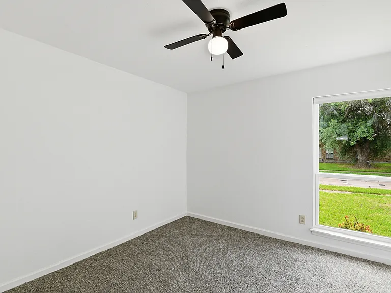 9305 Shipman St — Photo 14