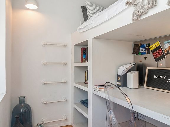 5th image of 2846 N Christiana Ave #G