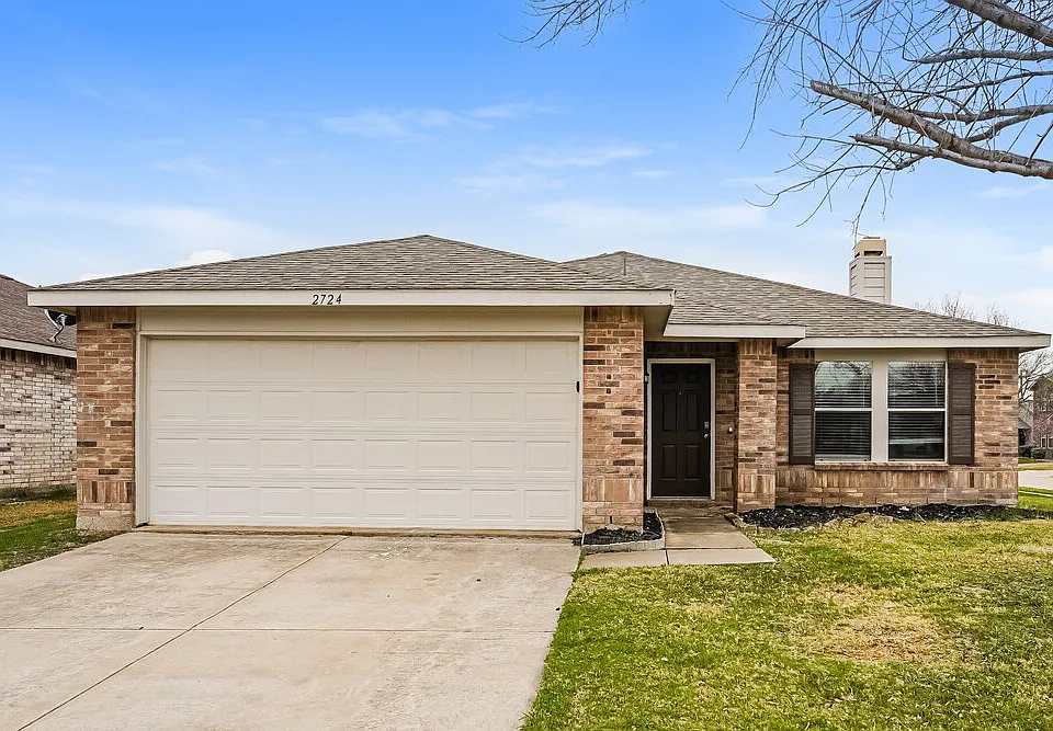 2724 Woodlake Pkwy