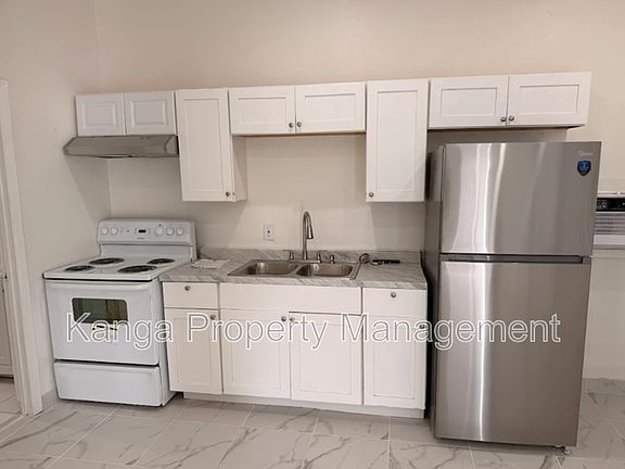3rd image of 804 Orange Ave APT B