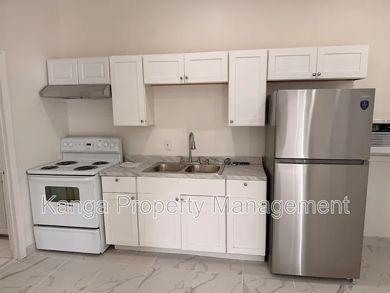 804 Orange Ave #B — Photo 3