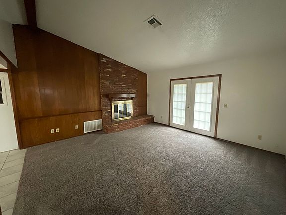 4th image of 3520 Vickie Dr