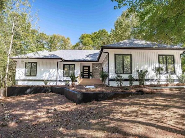 105 Deer Tract Dr, Little Mountain, SC 29075