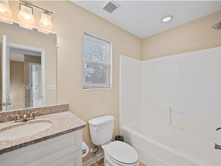 1112 Sir Gawaine Dr — Photo 6