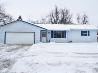 4113 E Ronning Dr, Sioux Falls, SD 57103