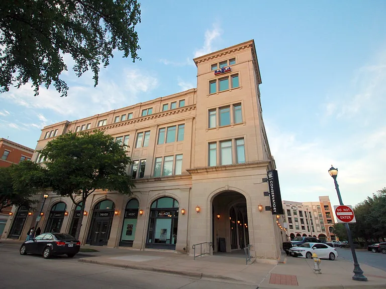 Texas Dance Conservatory creates technically strong, concert-style dancers by providing rigorous instruction in high-quality classes