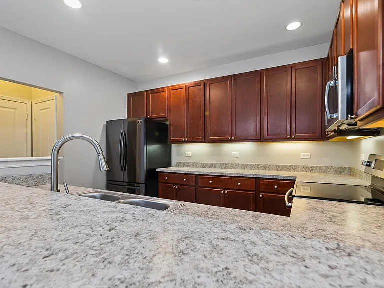 4356 Turnworth Arch — Photo 2