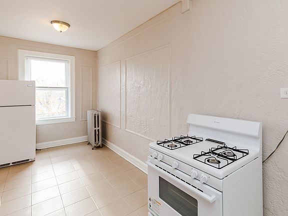 3rd image of 5152 W 21st Pl Suite 3