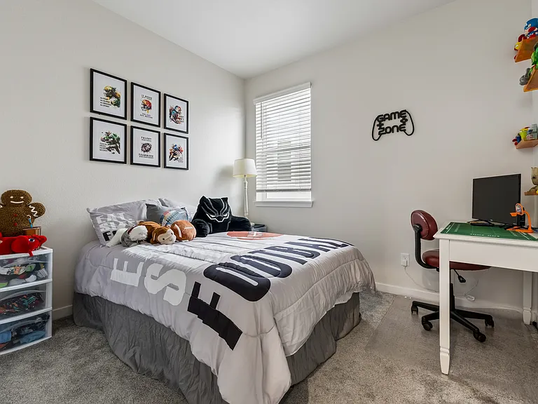 12374 Farmview St — Photo 4