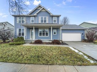 8768 White Coral Way, Middleton, WI 53562