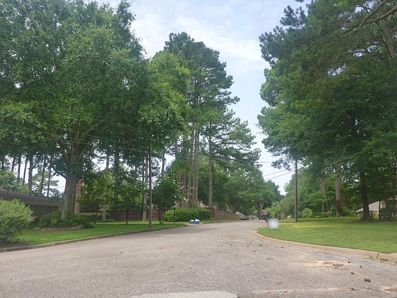 4th image of 2216 Mitze Ln