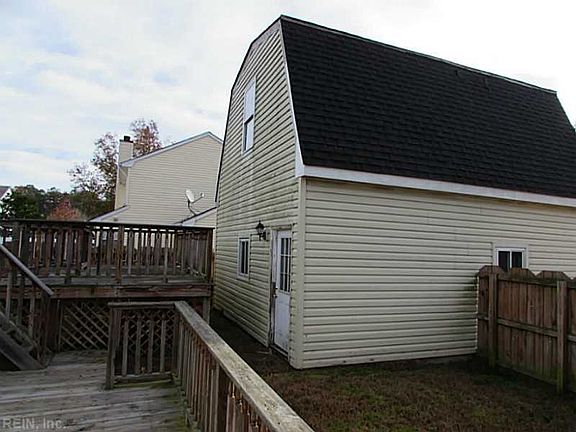 4th image of 4572 Magnolia Dr