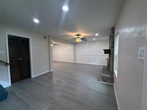 2nd image of 4107 Vista Rd #1