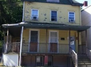 87 Carter St, Newburgh, NY
