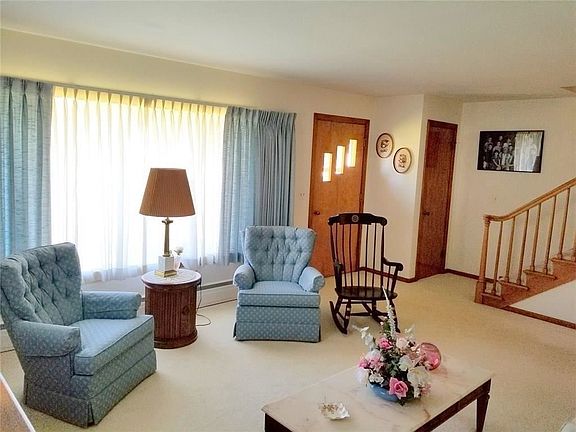 4th image of 3465 North Dr