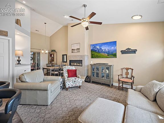 5th image of 3723 Scott Ln