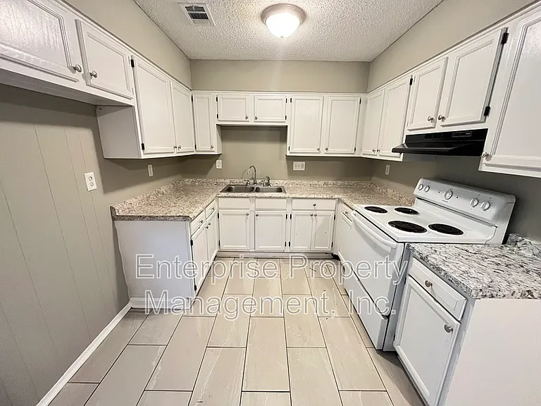 3898 Votive Dr — Photo 6