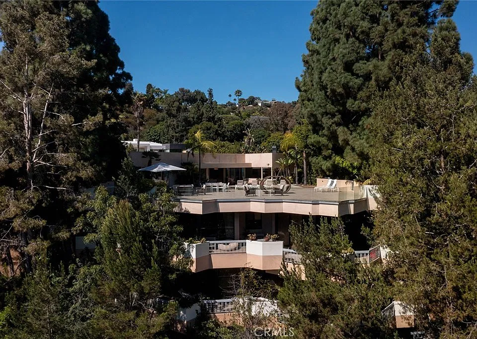 510 Leslie Ln