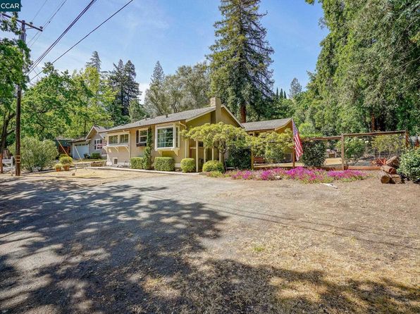 1071 Ridge Park Dr, Concord, CA 94518