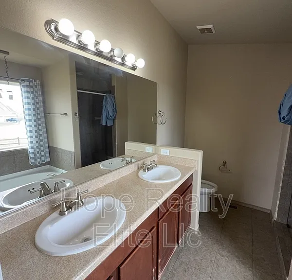 10931 Glen Canyon Dr — Photo 20