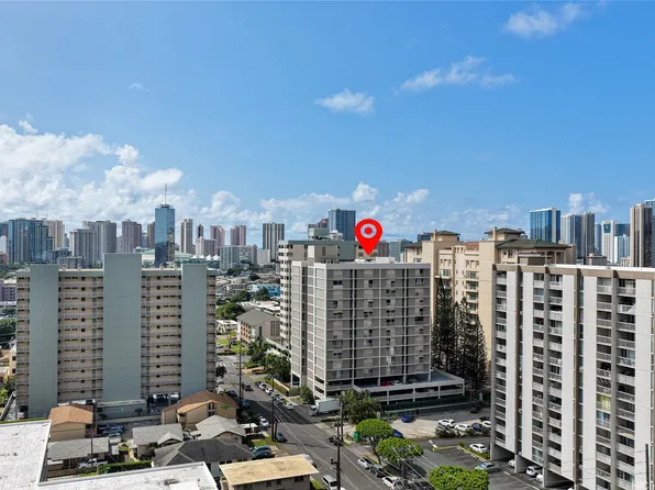 1226 Alexander St APT 1403, Honolulu, HI 96826