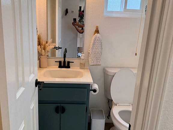 5th image of 4523 College Way APT F