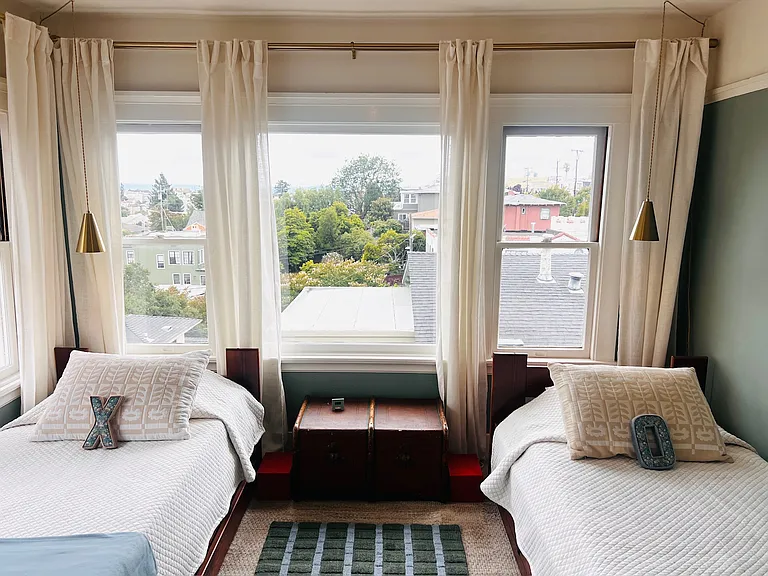 529 Rosal Ave — Photo 9