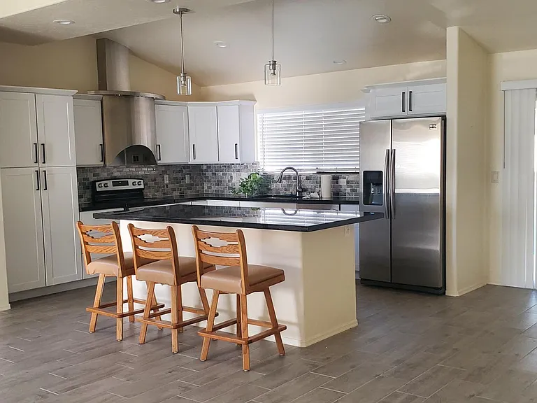 Kitchen with island