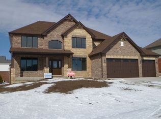 12012 Ashbrook Ln, Mokena, IL 60448