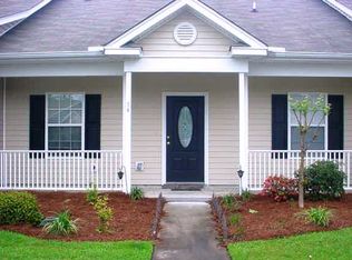 54 Stonelake Cir, Savannah, GA 31419