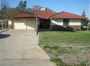 36225 Kensington Dr, Madera, CA 93636