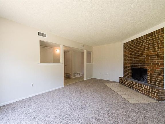 3rd image of 226 Prairie Vista Dr
