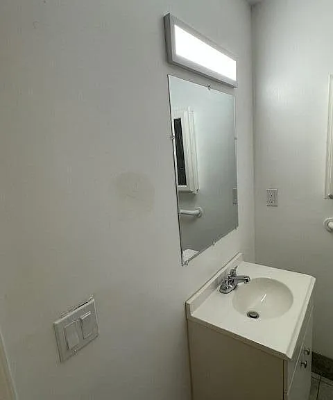2899 NE 2nd Ave — Photo 13