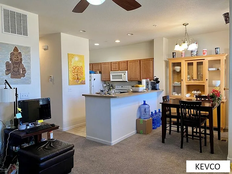 2851 Kansas Dr #F — Photo 4