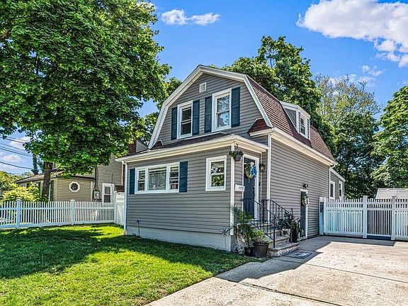 2nd image of 42 Willow Avenue