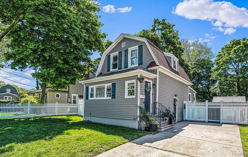 1st image of 42 Willow Avenue