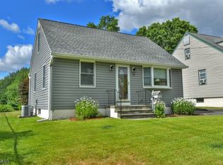 35 Long Ave, Mahwah, NJ 07430