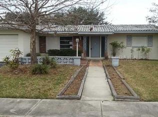 5901 33rd Ave N, Saint Petersburg, FL 33710