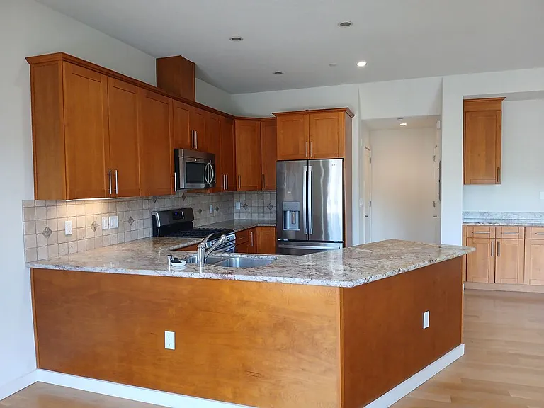 1580 Laurel St #1 — Photo 2