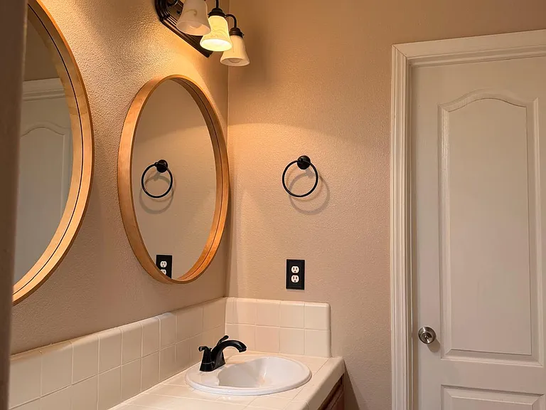 2877 E Jon Dr — Photo 9