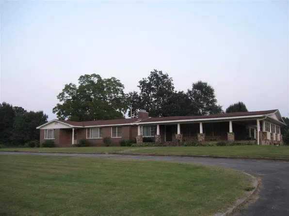 211 Pentecost Rd, Eva, AL 35621
