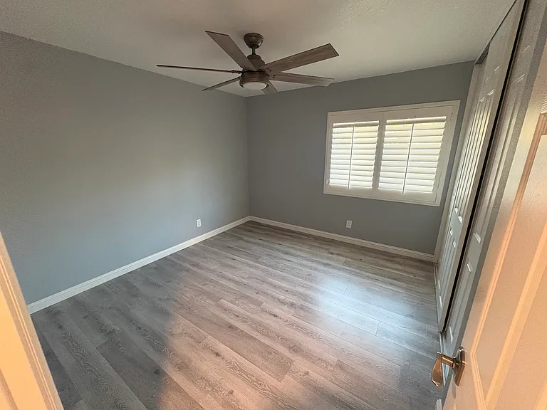 23469 Cambridge Rd — Photo 14