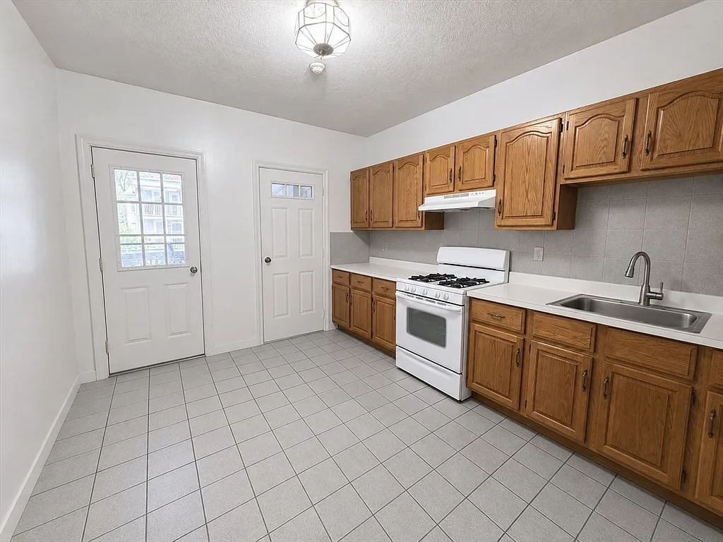 Building Photo - 44 Prescott St #B