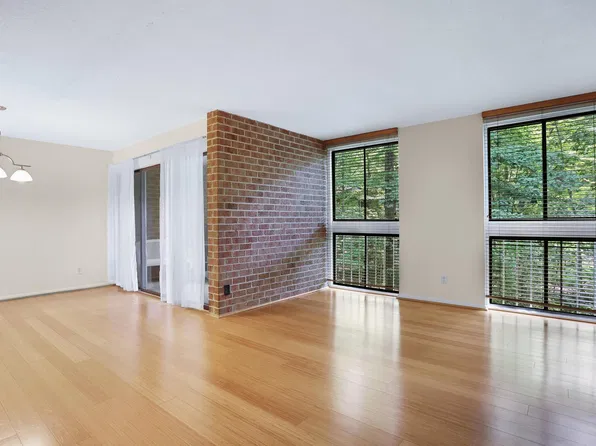 1526 Moorings Dr Suite 12B, Reston, VA 20190