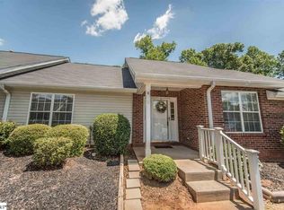 6 Creekbend Ct, Simpsonville, SC 29681
