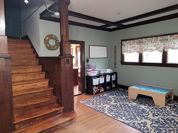 5th image of 713 N Pearl St