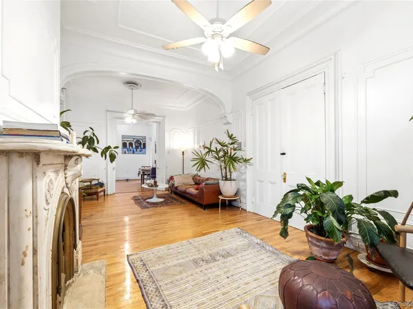 977 Lorimer Street, Brooklyn, NY 11222