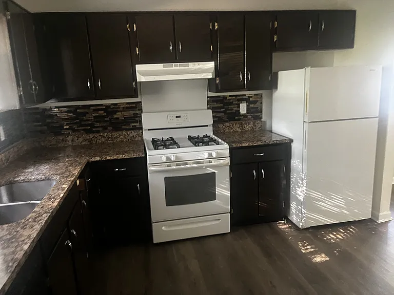 1078 Falling Water Dr SE — Photo 7